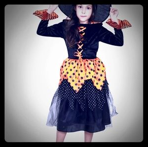 Girls witch costume